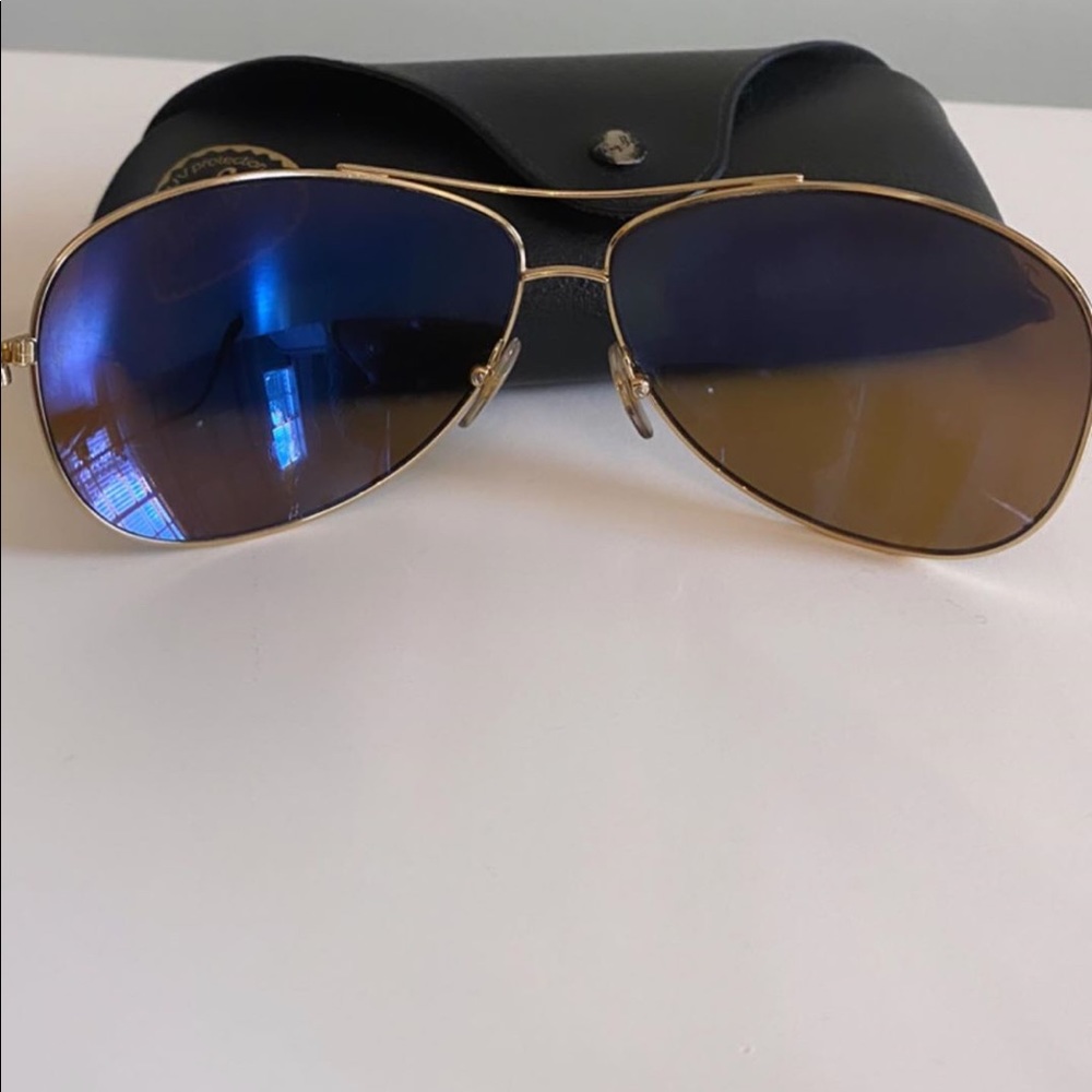 Ray-Ban sunglasses - Picture 3 of 3